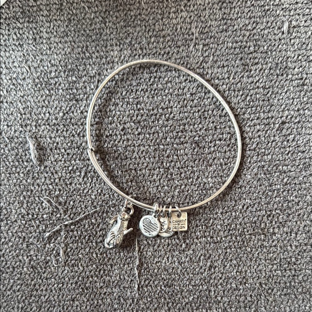 Silver Otter Charm Bangle Bracelet